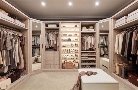 custom fitting rooms